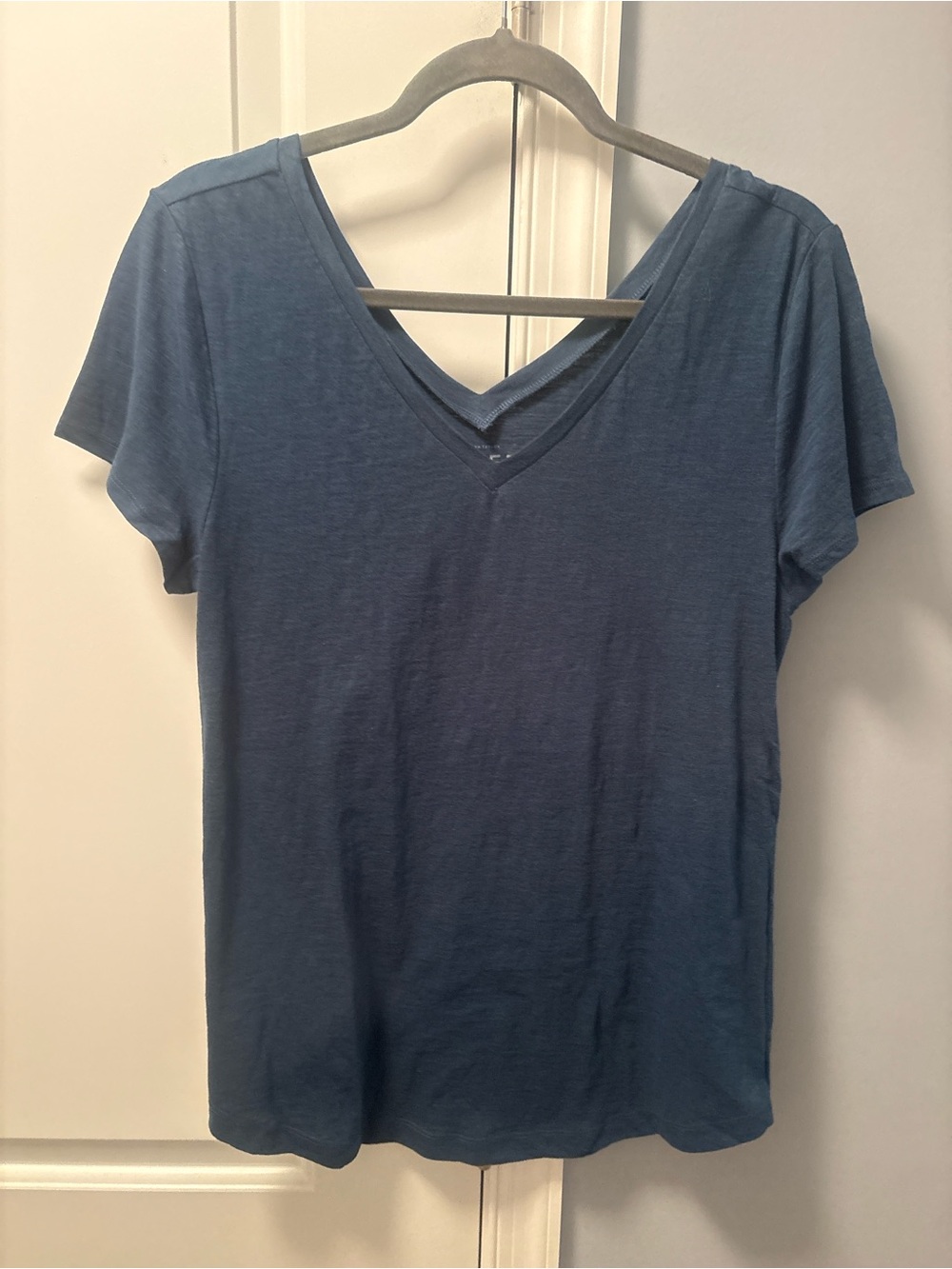 LOFT Blue V-Neck Tee | Soft Cotton Slub Knit | Size M Classic Women'